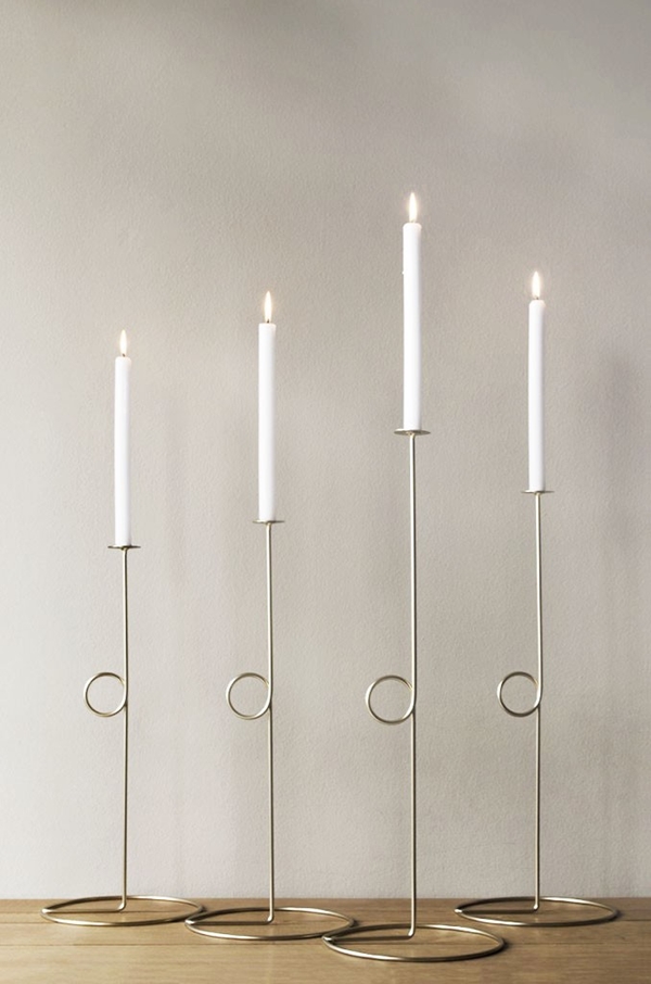 4_candles-1-678x1024